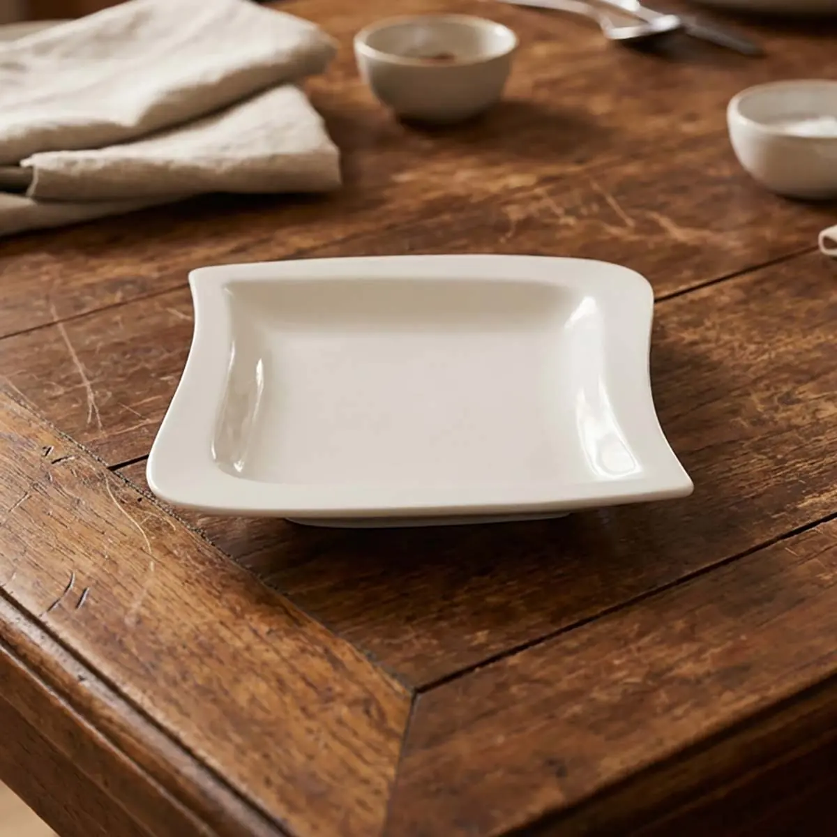 Pjate per gjelle 22x22x4cm K.H431-38